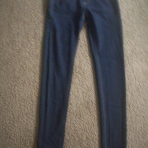 ROCAWEAR EMBROIDERED  WOMENS JEANS SIZE 5